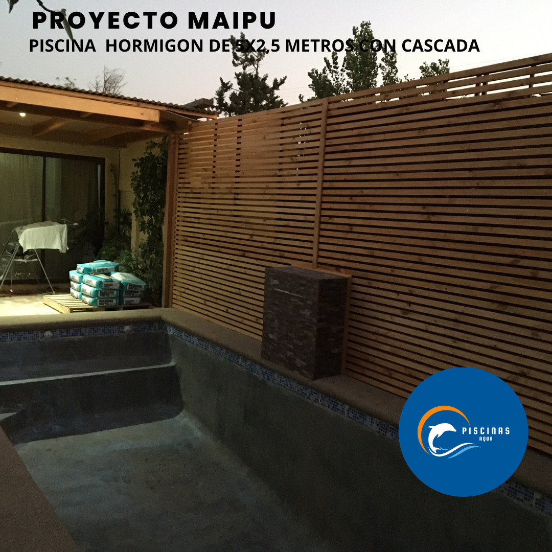 Piscina de hormigón de 5x2,5  metros, comuna de Maipú