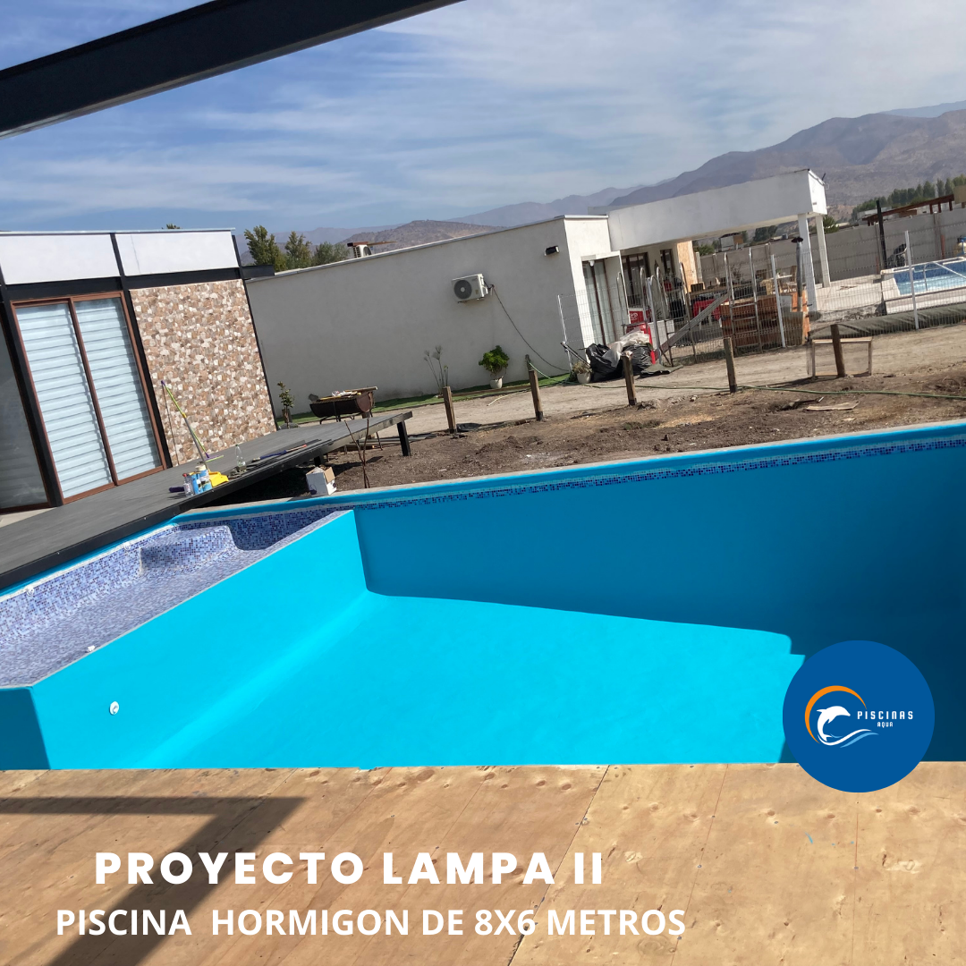 Piscina de hormigón  desbordante de 8x6 metros, en Comuna de Lampa