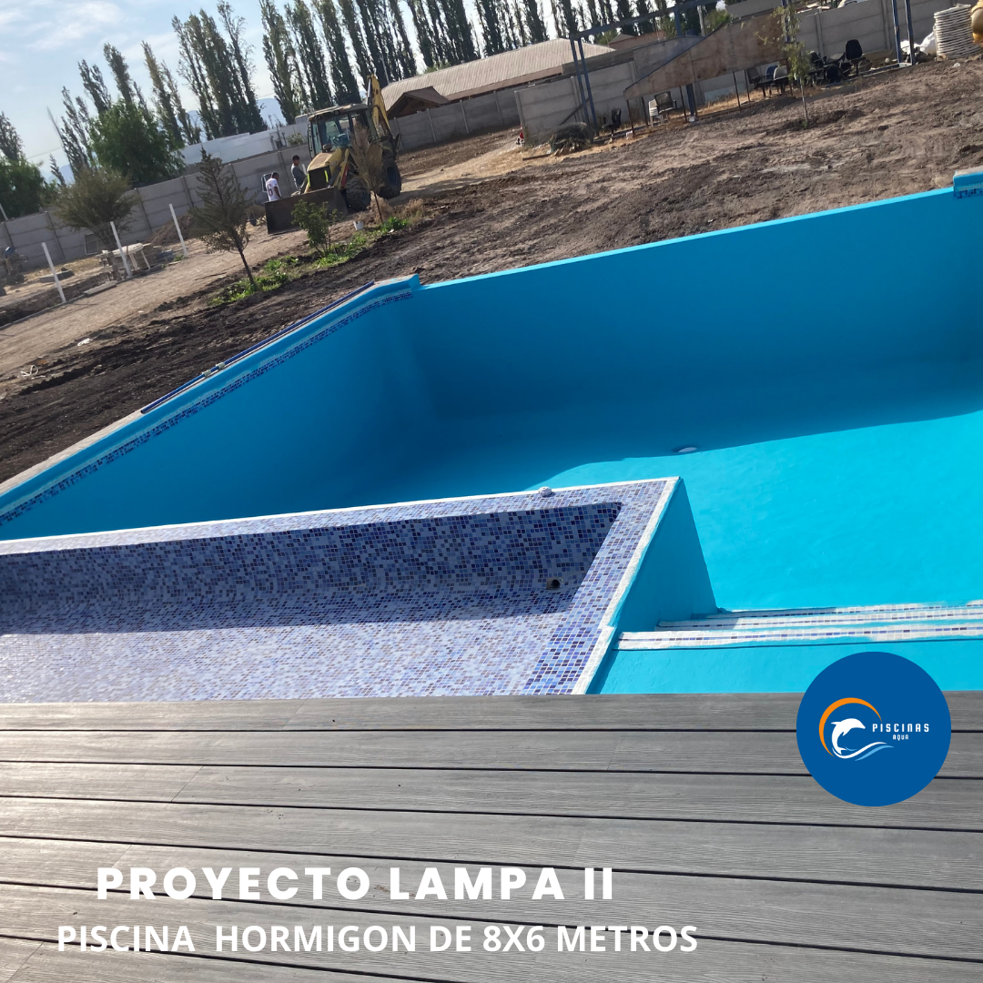 Piscina de hormigón  desbordante de 8x6 metros, en Comuna de Lampa